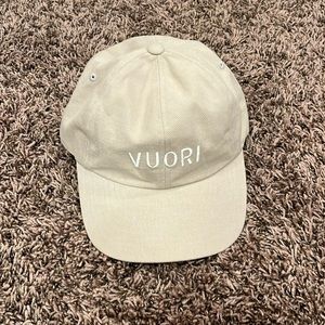 Vuori unisex hat tan (brand new with tag)